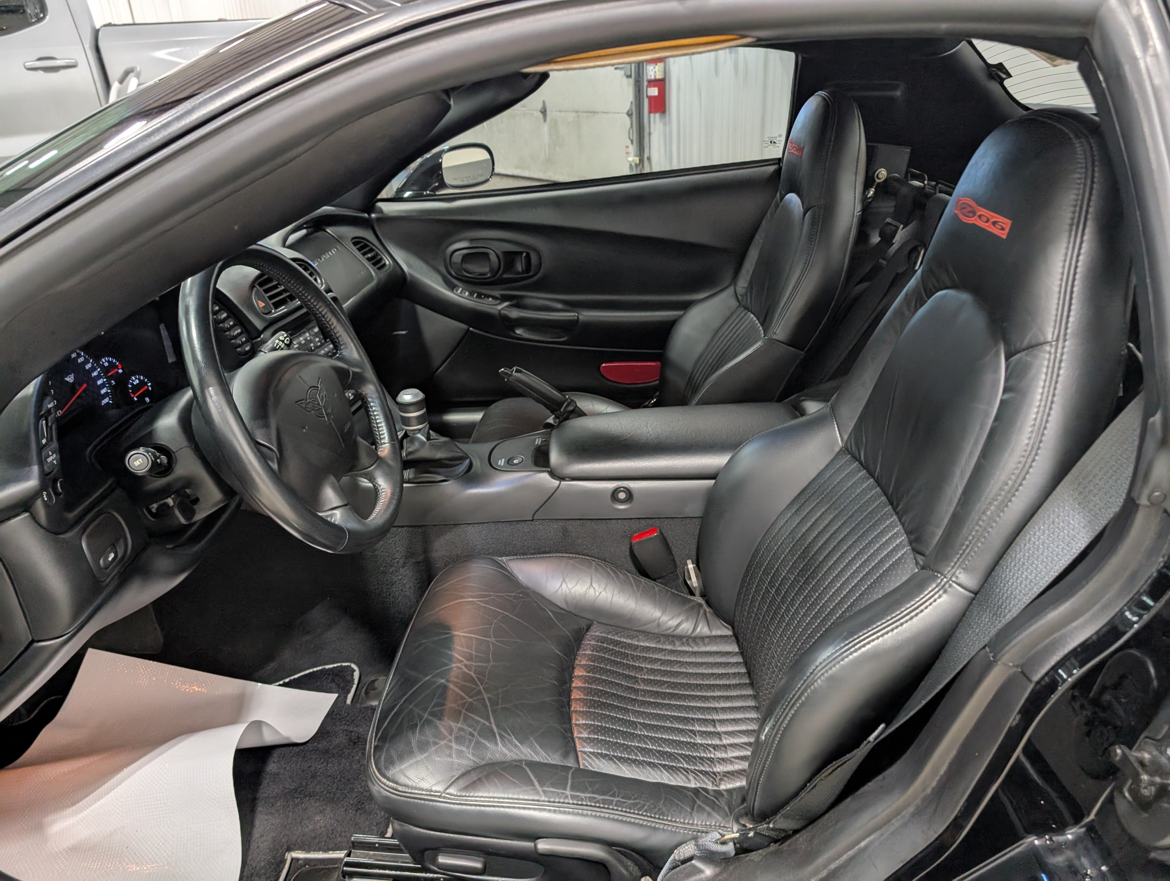 Used 2003 Chevrolet Corvette Z06 w/ Memory Package, 3 Drivers RWD image 14