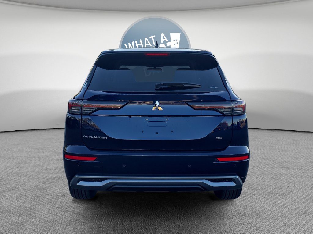 New 2026 Mitsubishi Outlander SE AWD/4WD image 4