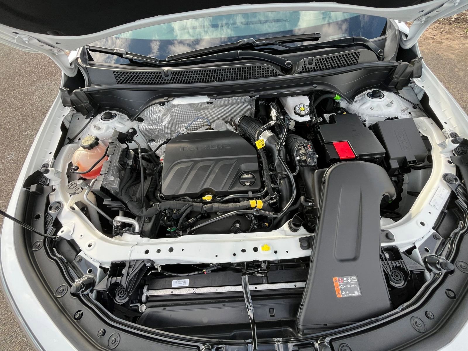 Used 2025 Buick Envista Sport Touring FWD image 31