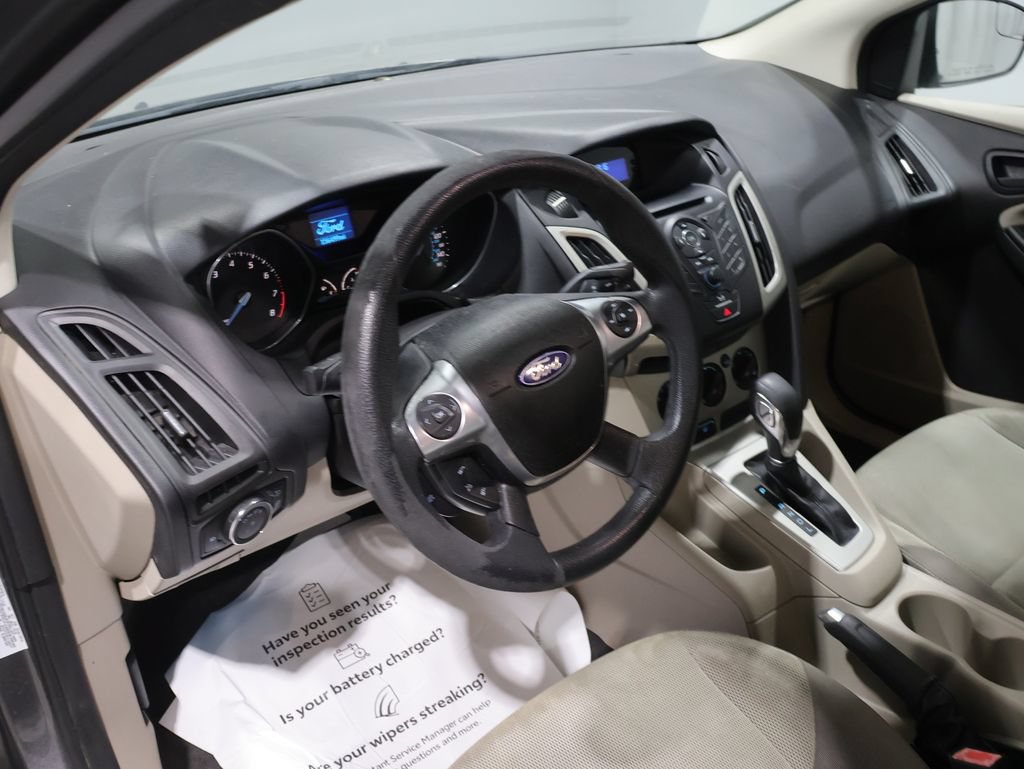 Used 2012 Ford Focus SE FWD image 20