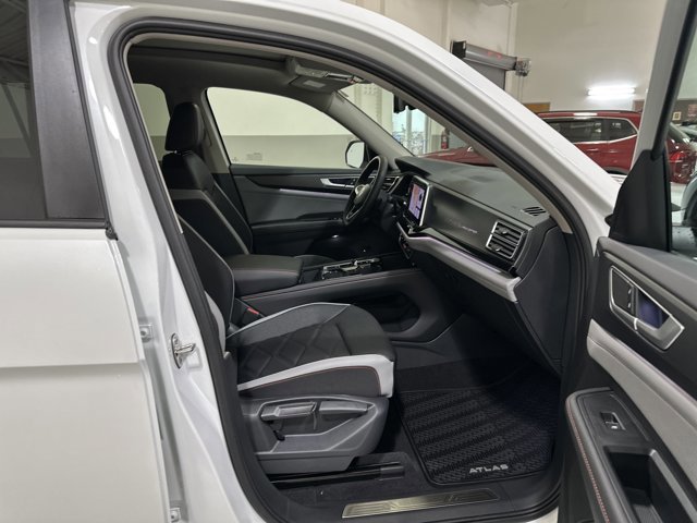 New 2026 Volkswagen Atlas Peak Edition image 36