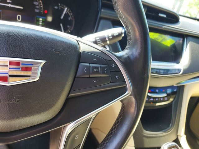 Used 2018 Cadillac XT5 Luxury w/ Driver Awareness Package FWD image 26
