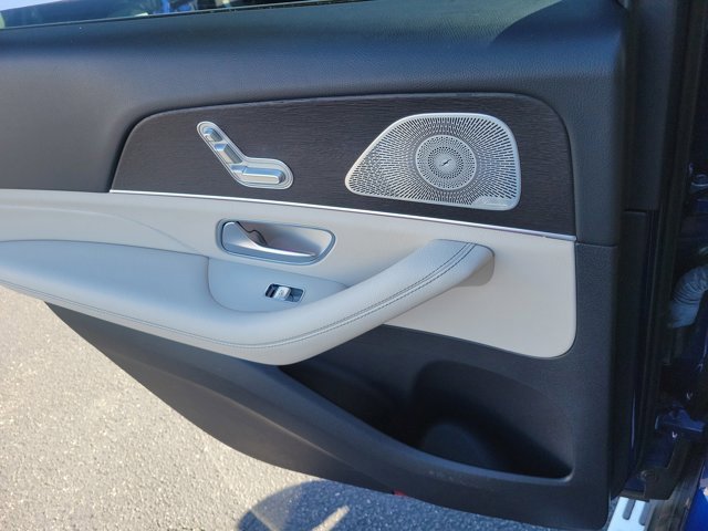 Used 2022 Mercedes-Benz GLS 450 4MATIC image 18