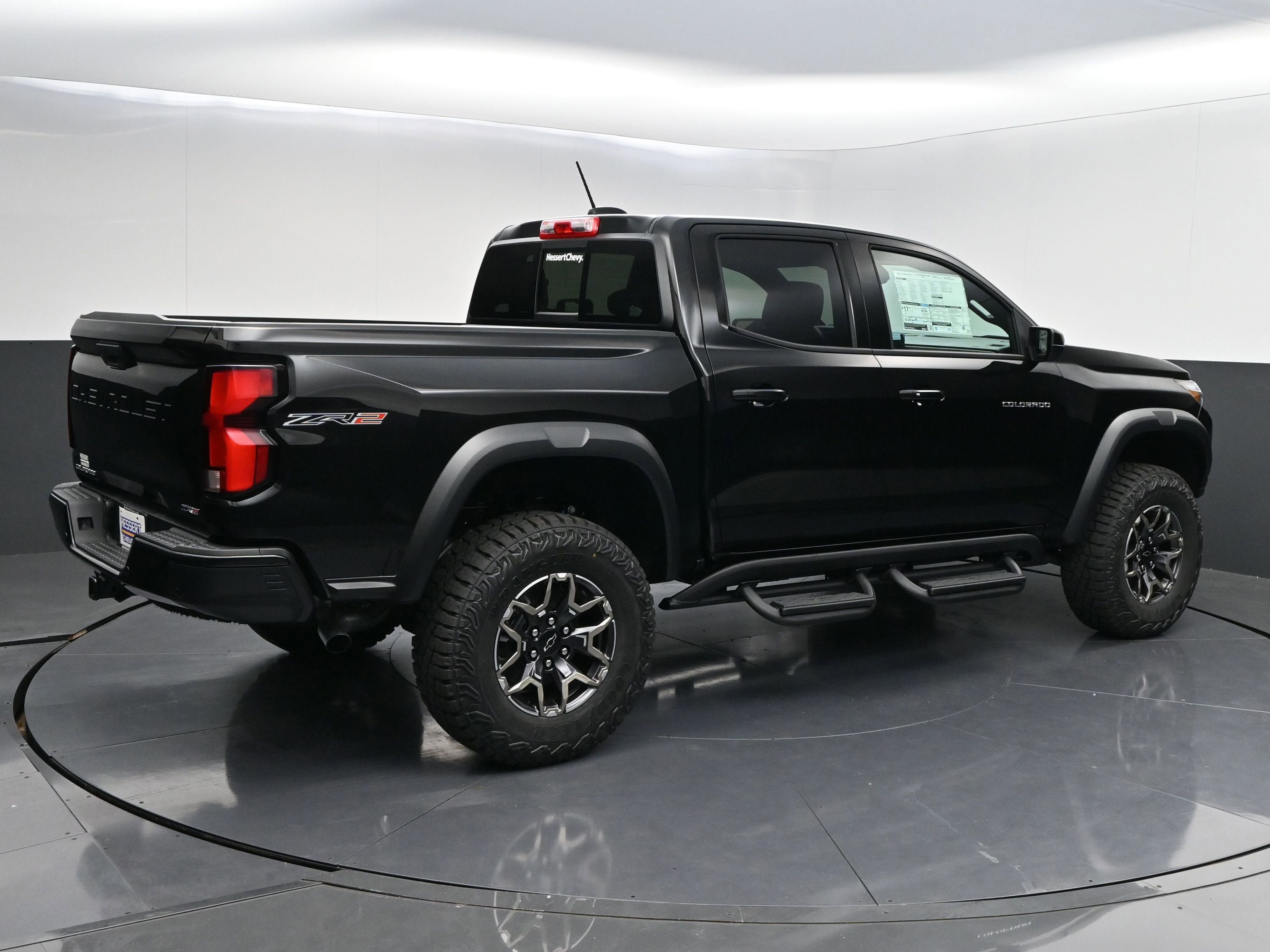 New 2026 Chevrolet Colorado ZR2 AWD/4WD image 7
