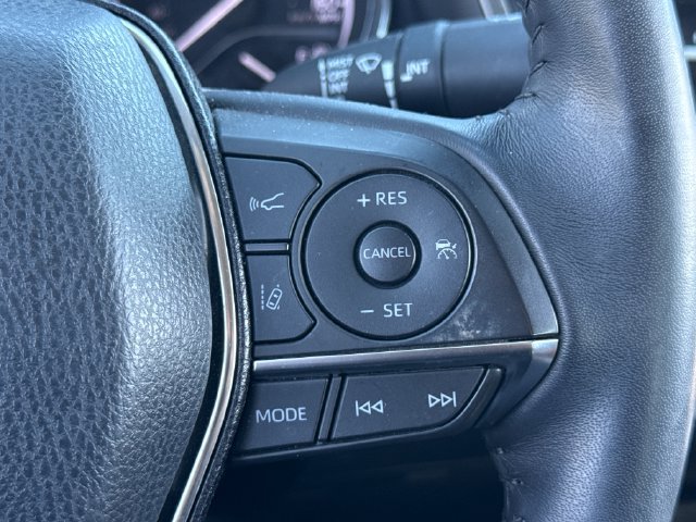 Used 2019 Toyota Camry XLE w/ Navigation Package FWD image 31