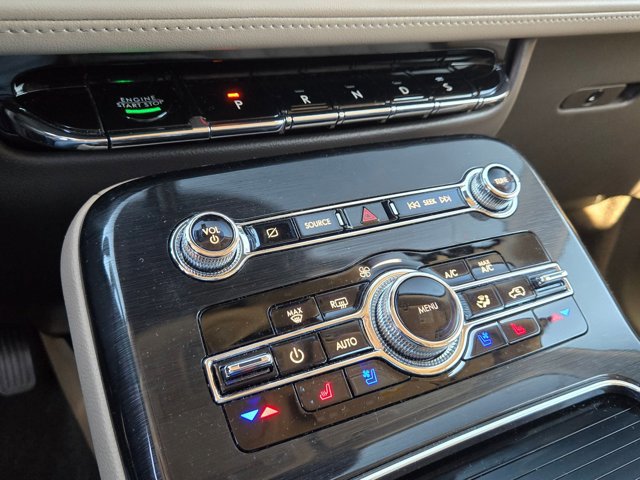 Used 2023 Lincoln Nautilus Reserve w/ Equipment Group 201A image 14