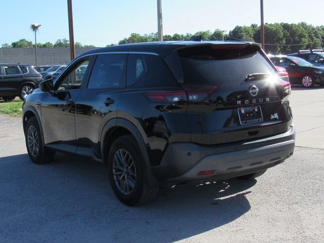 Used 2023 Nissan Rogue S image 4