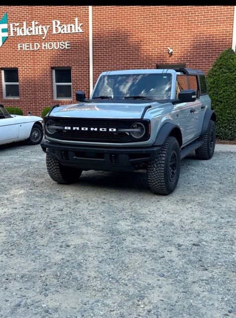 Used 2023 Ford Bronco Wildtrak image 2