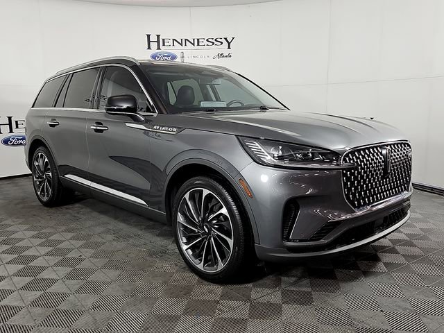 Used 2025 Lincoln Aviator Reserve w/ Equipment Group 201A AWD/4WD image 4