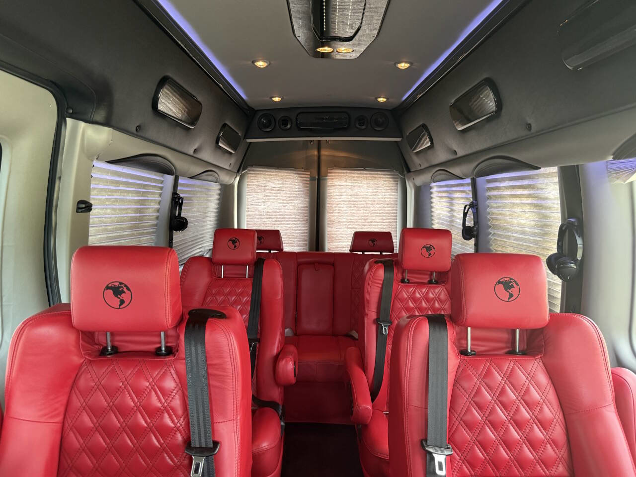 Used 2023 Ford Transit 250 148 High Roof Extended AWD image 38