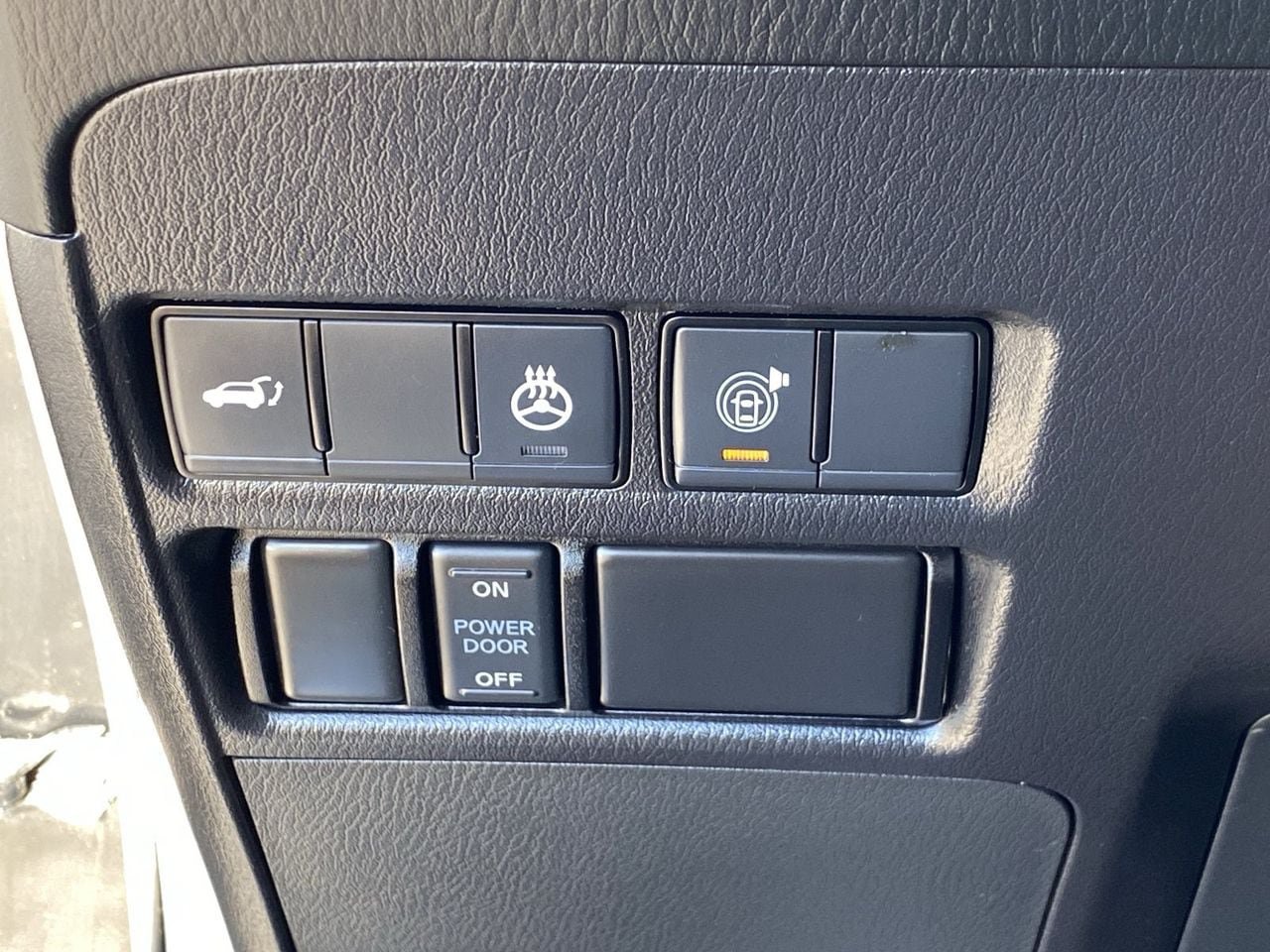 Used 2023 Nissan Armada Platinum w/ Captain's Chairs Package RWD image 33