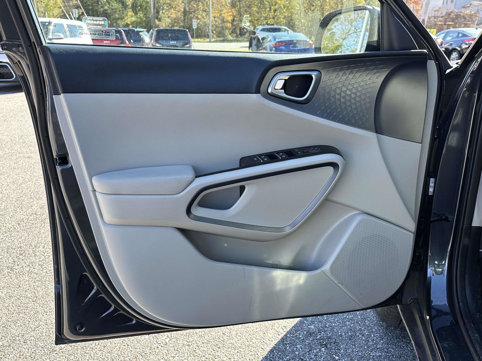 Certified 2023 Kia Soul EX image 13