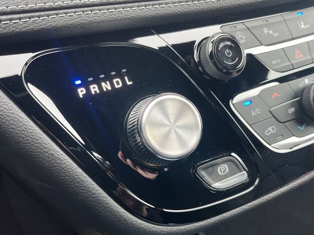 New 2026 Chrysler Pacifica Select image 9