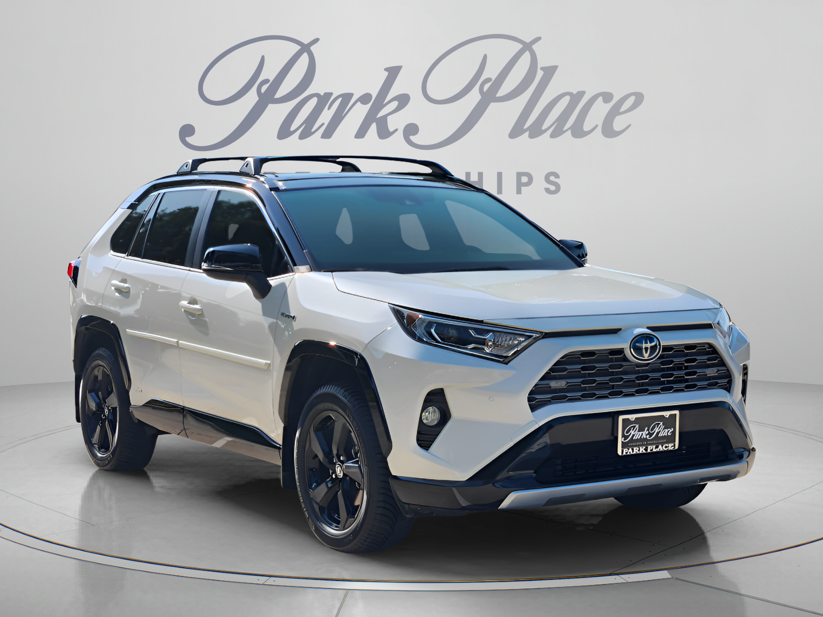 Used 2021 Toyota RAV4 XSE AWD/4WD image 4