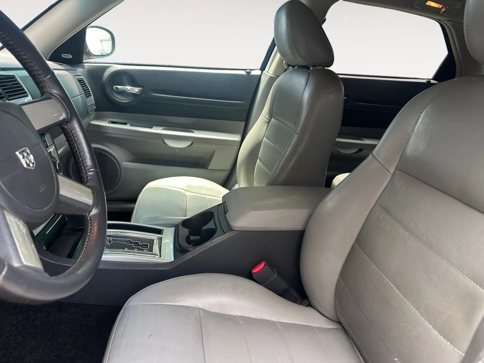 Used 2007 Dodge Magnum R/T w/ Convenience Group II RWD image 10