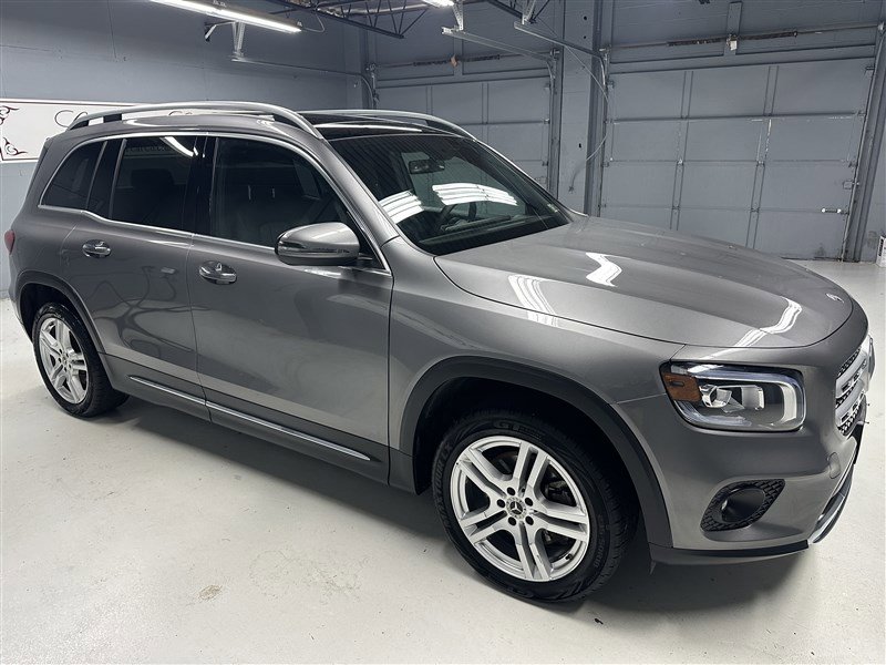 Used 2021 Mercedes-Benz GLB 250 4MATIC image 8