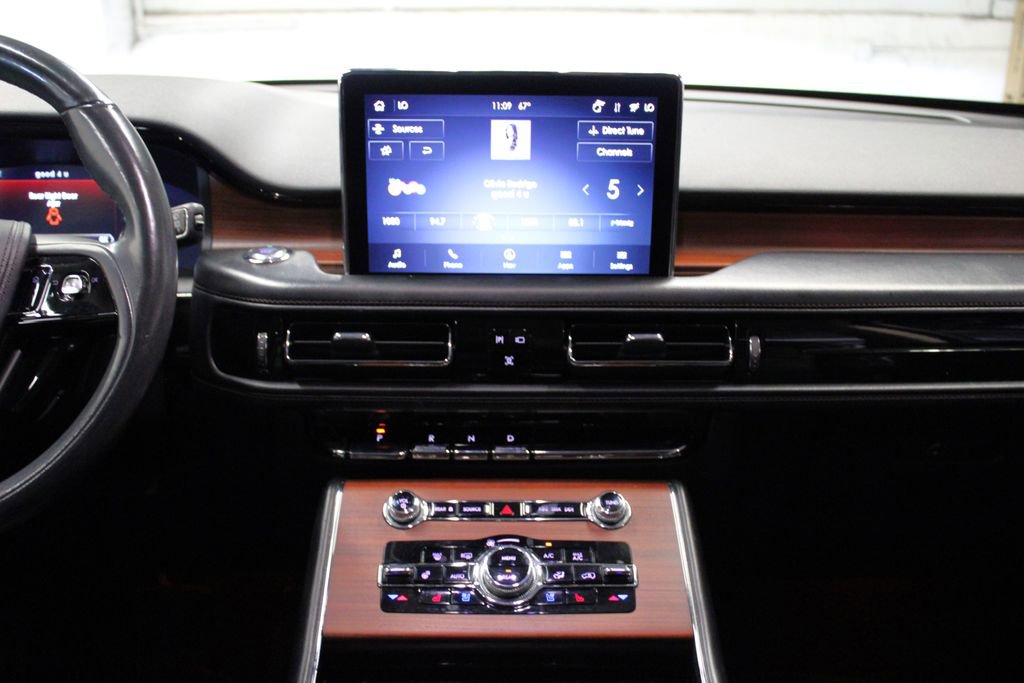 Used 2021 Lincoln Aviator Reserve w/ Equipment Group 201A image 15