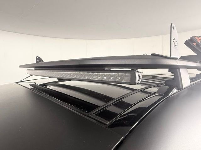 Used 2023 Land Rover Defender 130 SE image 20