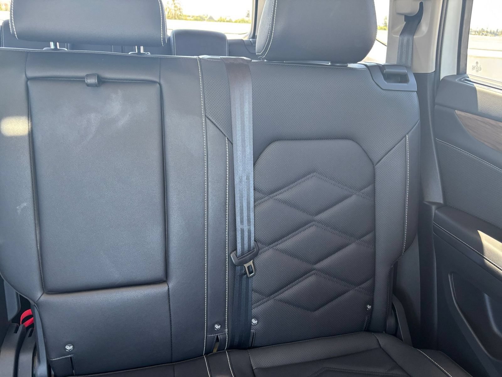 Used 2026 Volkswagen Atlas SE FWD image 40