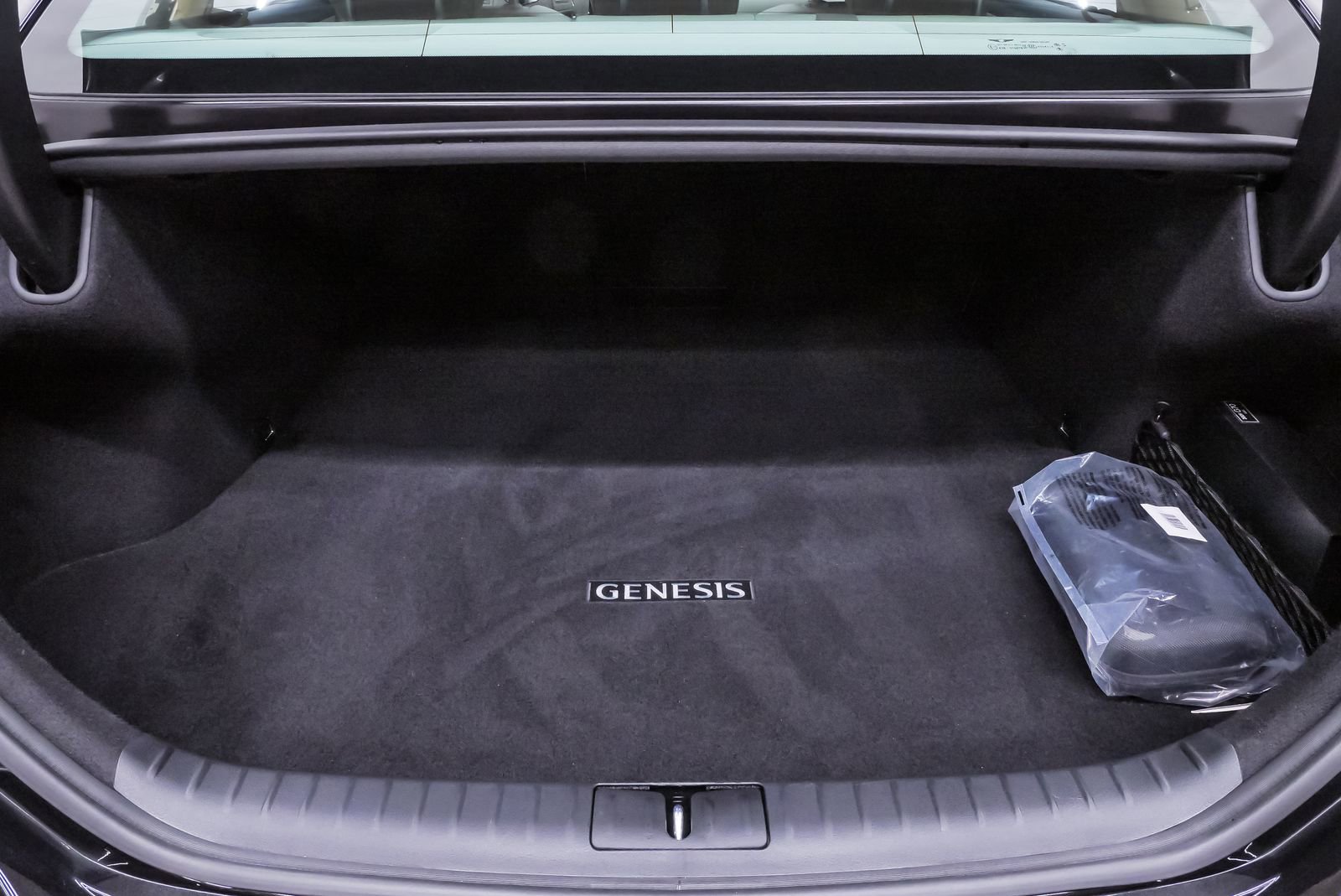 Certified 2026 Genesis G70 2.5T Prestige image 25