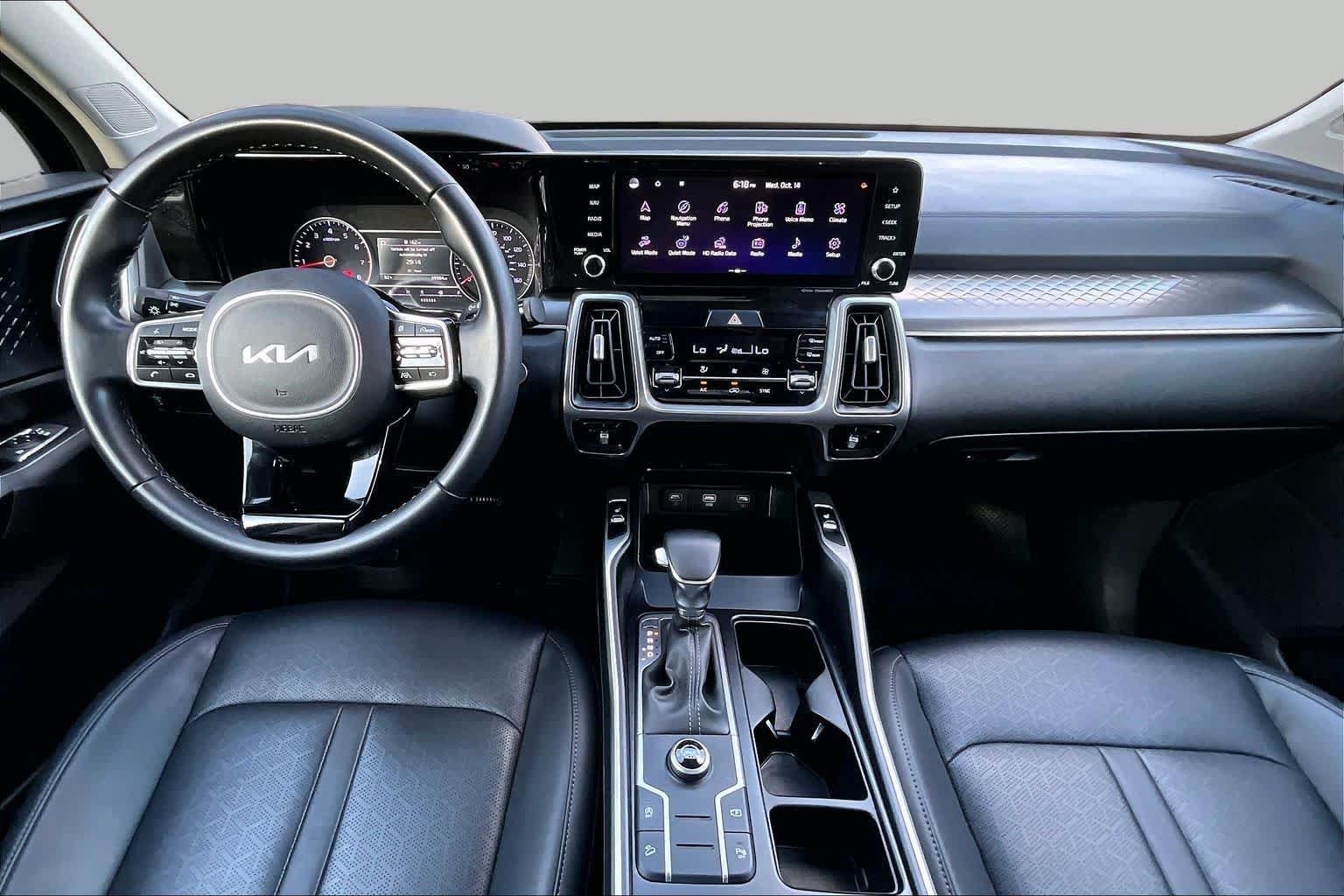 Used 2022 Kia Sorento S w/ Panoramic Sunroof Package FWD image 16