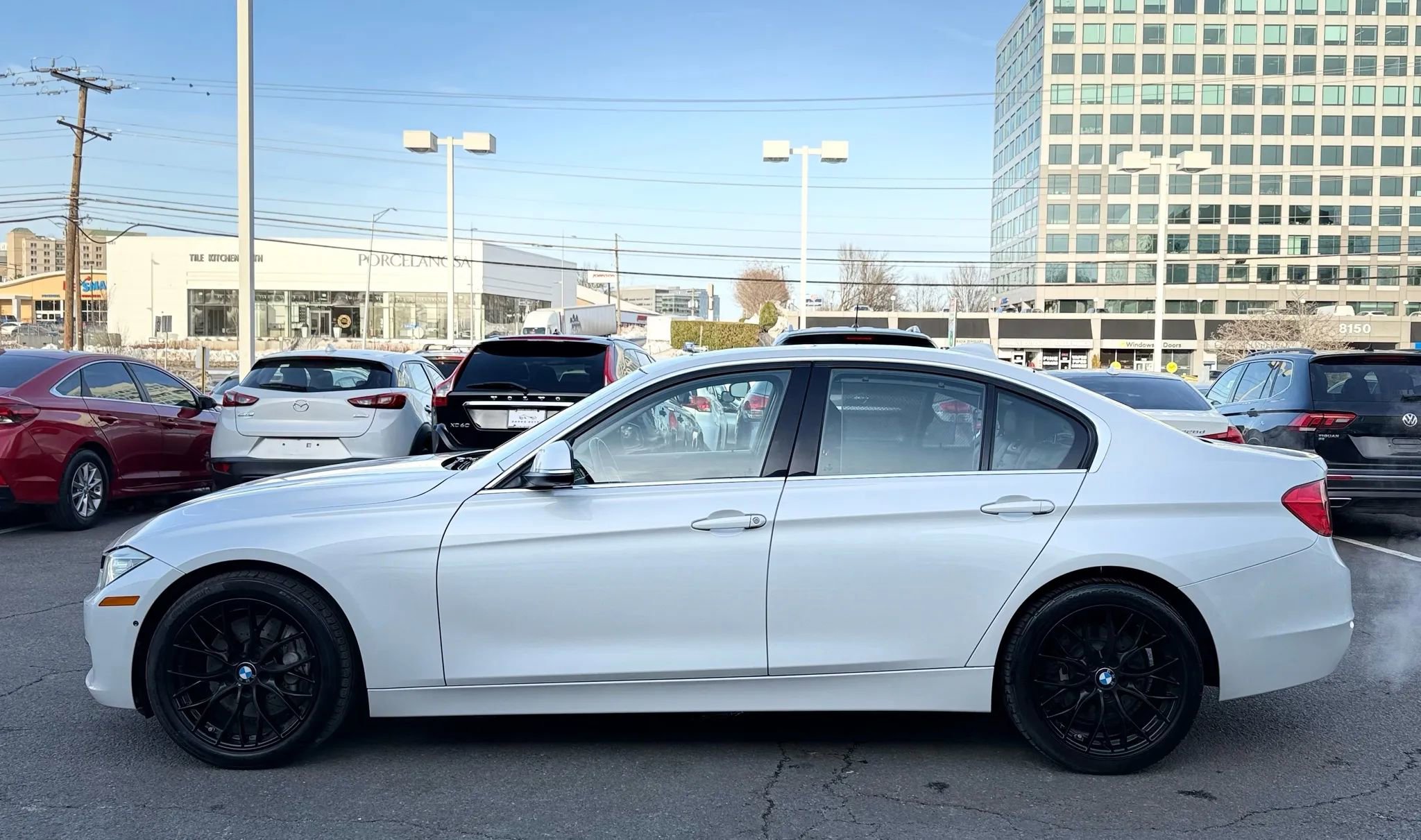 Used 2013 BMW 335i xDrive Sedan AWD/4WD image 4