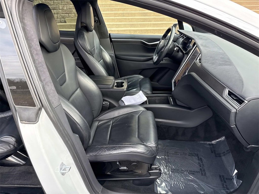 Used 2017 Tesla Model X 75D image 11