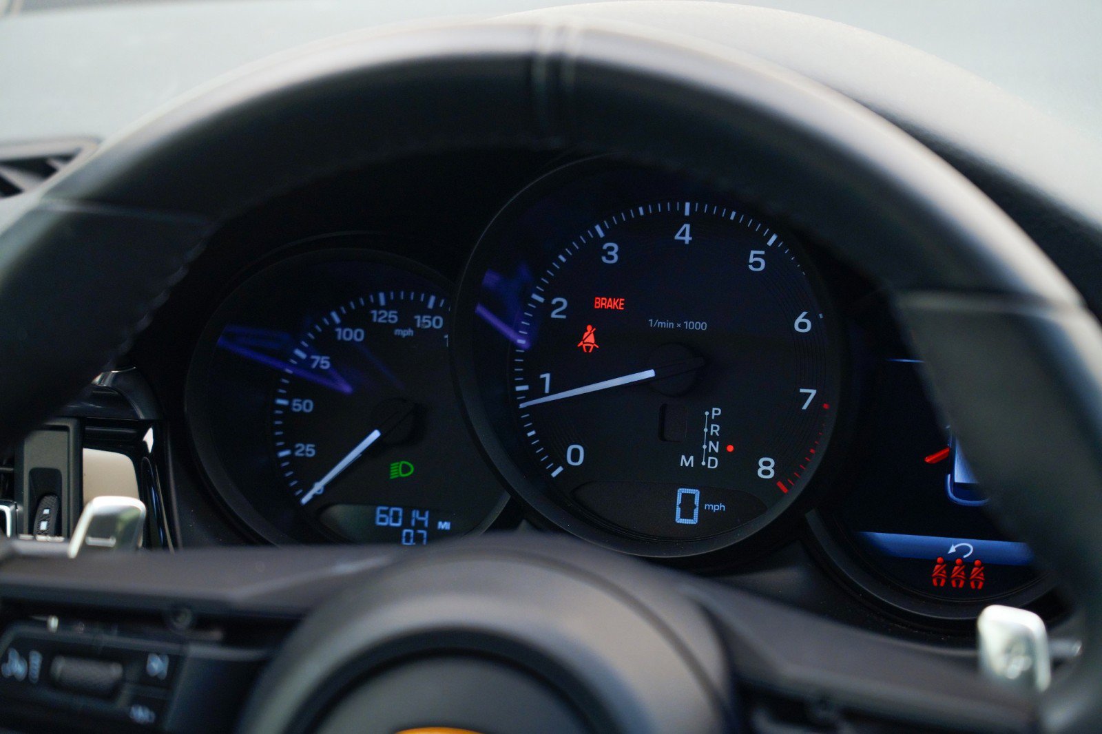 Certified 2025 Porsche Macan AWD/4WD image 21