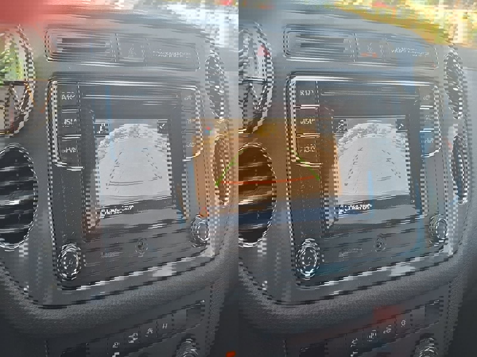 Used 2018 Volkswagen Tiguan Limited image 9