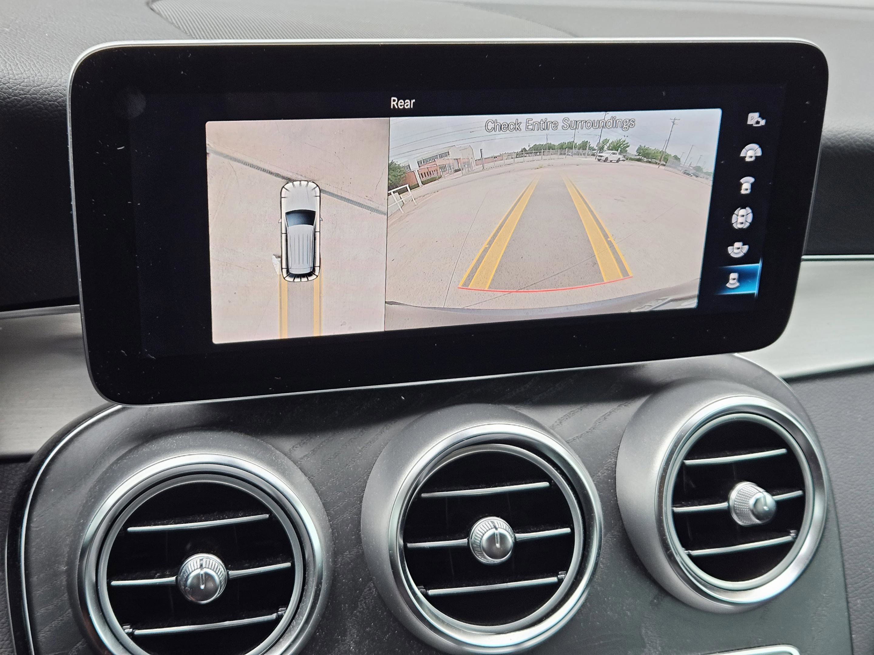 Used 2022 Mercedes-Benz GLC 300 image 34