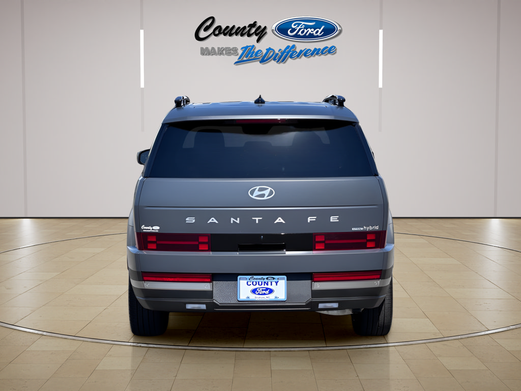 Used 2025 Hyundai Santa Fe Limited AWD/4WD image 11