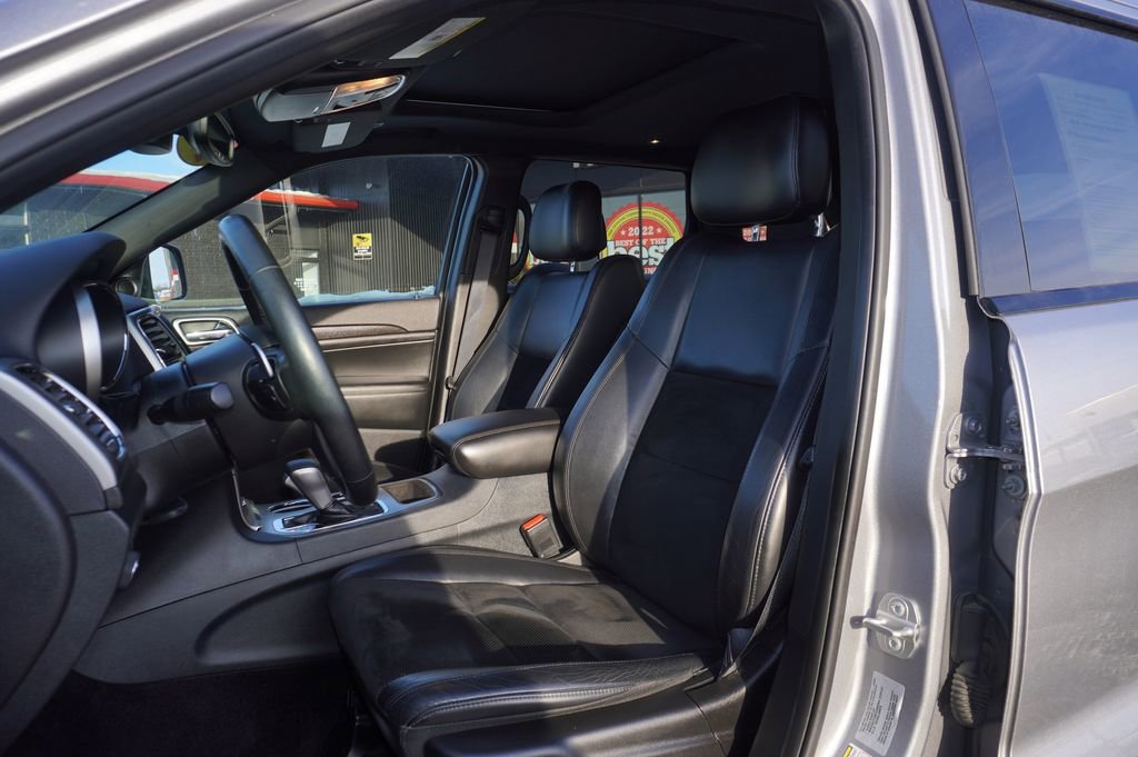 Used 2017 Jeep Grand Cherokee Altitude image 21