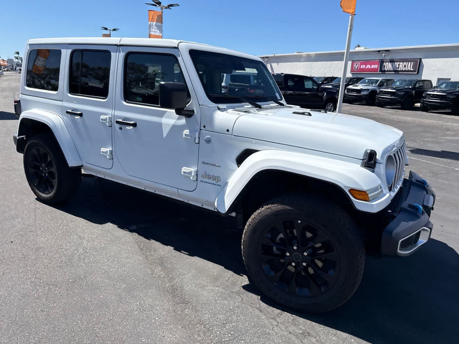 Used 2024 Jeep Wrangler Unlimited Sahara AWD/4WD image 10