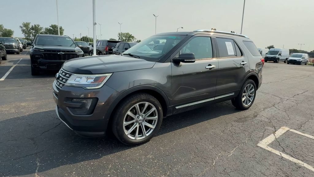 Used 2016 Ford Explorer Limited AWD/4WD image 4