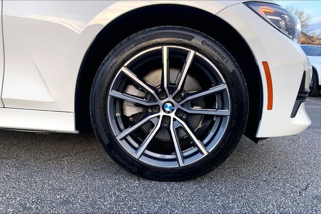 Used 2020 BMW 330i xDrive Sedan w/ Convenience Package image 9