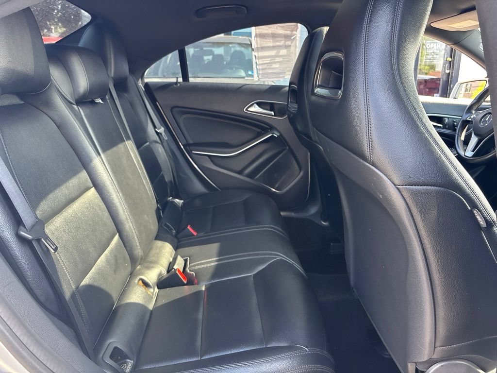 Used 2014 Mercedes-Benz CLA 250 4MATIC image 11
