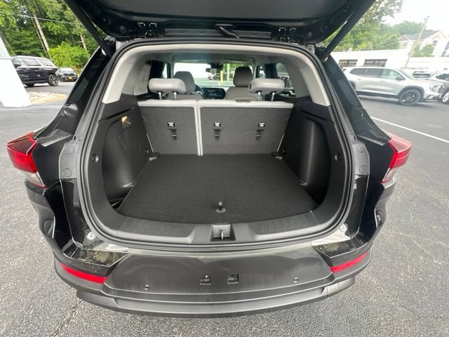 New 2026 Chevrolet TrailBlazer LT w/ Convenience Package FWD image 14