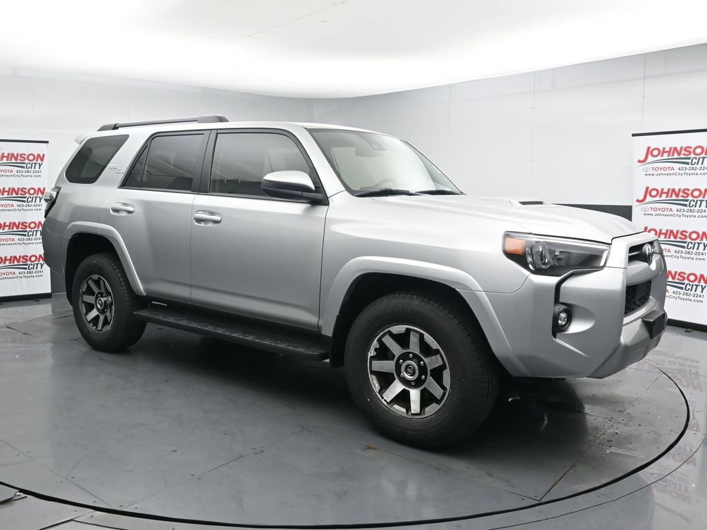 Used 2024 Toyota 4Runner TRD Off-Road AWD/4WD image 2