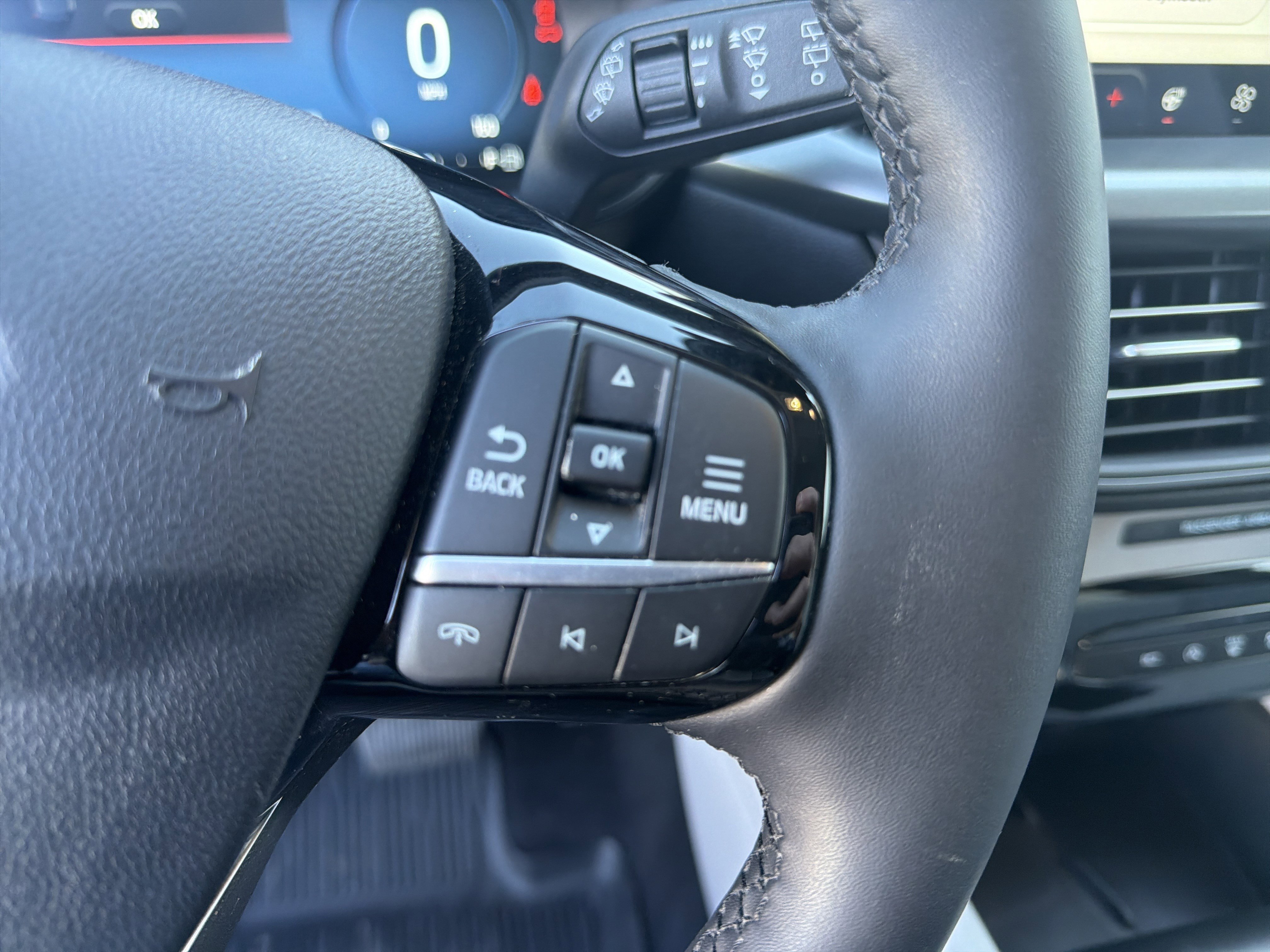 Used 2023 Ford Escape Active w/ Tech Pack #2 AWD/4WD image 33