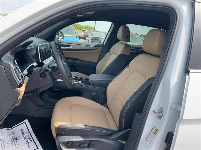 New 2025 Volkswagen Atlas Cross Sport SE image 7