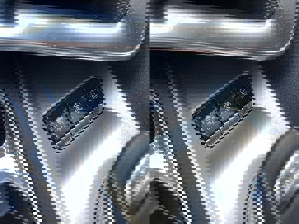 Certified 2023 Chevrolet Corvette Stingray Preferred Conv w/ 2LT image 26