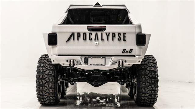 Used 2025 Jeep Gladiator Sport image 12