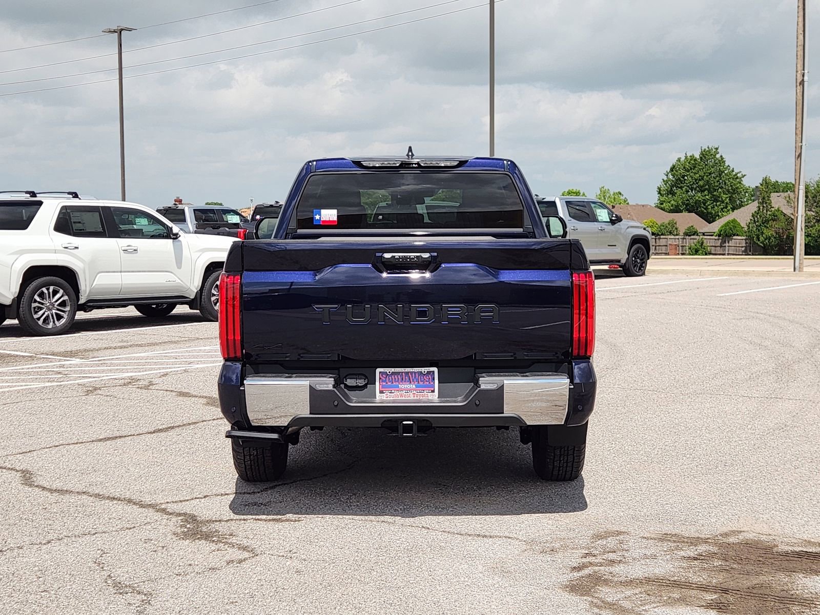 New 2026 Toyota Tundra SR5 w/ TRD Off-Road Premium Package AWD/4WD image 8