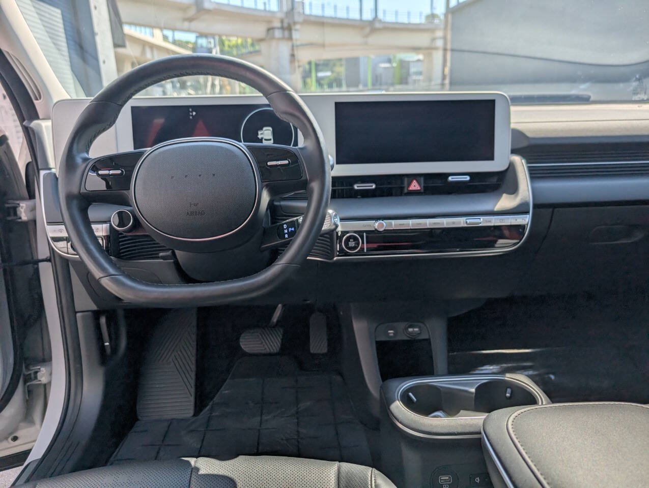 Used 2024 Hyundai Ioniq 5 Limited AWD/4WD image 13