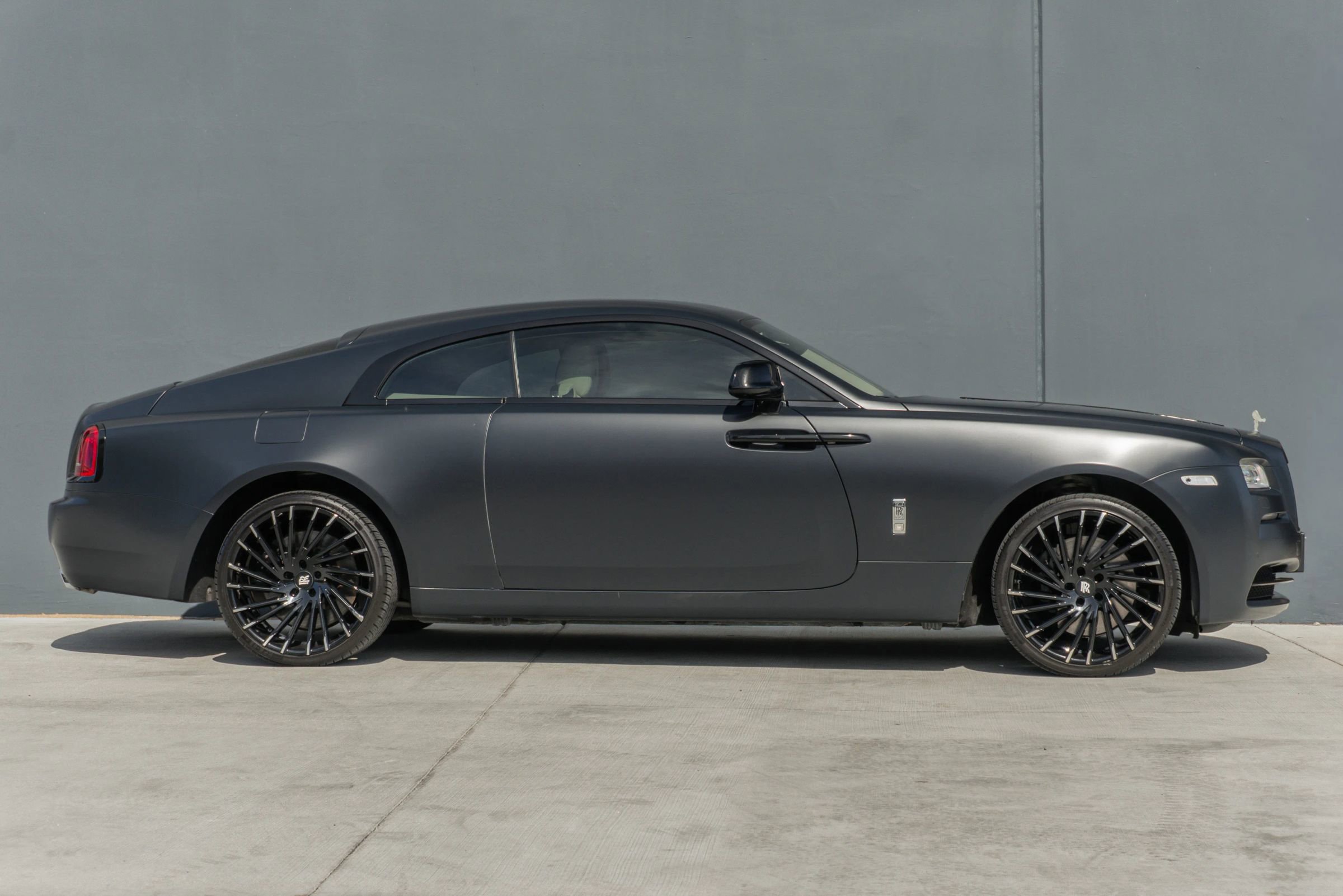 Used 2016 Rolls-Royce Wraith RWD image 6