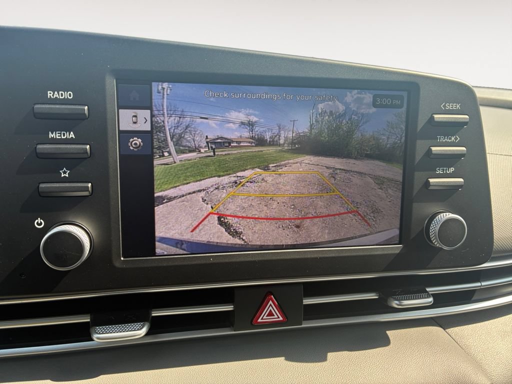 Used 2026 Hyundai Elantra SE FWD image 29