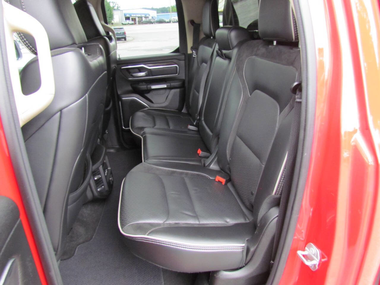 Used 2019 RAM 1500 Laramie image 13