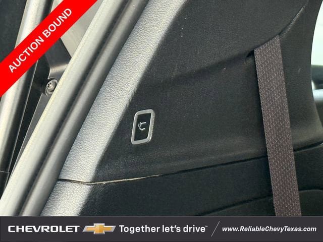 Used 2025 Chrysler Pacifica Select FWD image 38