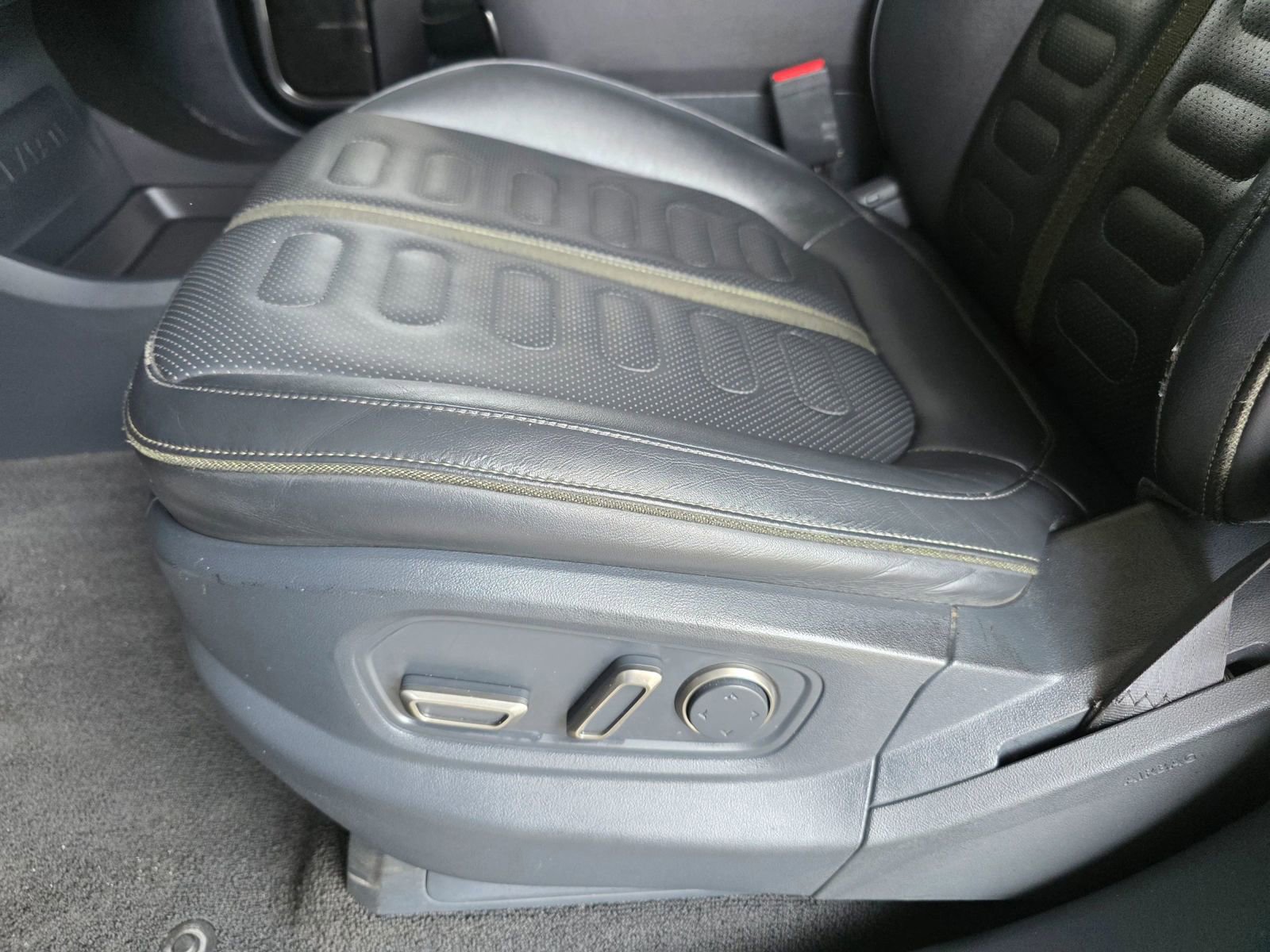 Used 2022 Rivian R1T Adventure AWD/4WD image 24