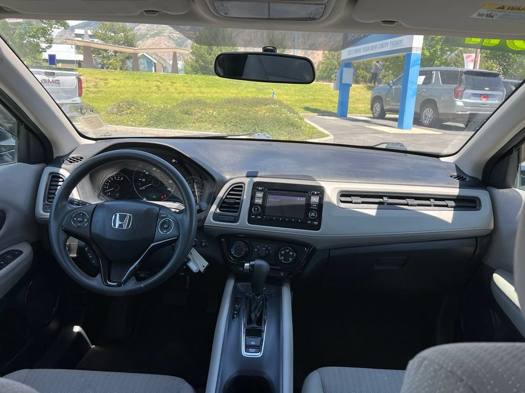 Used 2017 Honda HR-V LX image 22